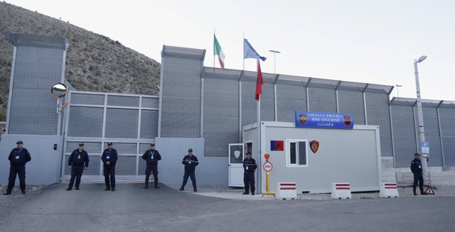 Marrëveshja në kolaps: Gjykatat, kostot dhe kaosi ligjor paralizuan planin Shqipëri–Itali