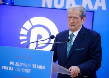 Rasti Balluku/ Berisha denoncon skandalin: Peleshi mban provat në kasafortë, nuk ia dorëzon Këshillit të Mandateve