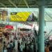 Dyndje në aeroporte/ Shqiptarët “arratisen” jashtë vendit për festa