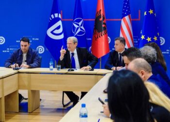 “Janë 4 telefona dhe mbi 2700 mesazhe”, Berisha: Balluku te afera e tunelit të Llogarasë ka zbatuar porositë, bisedat me Evis Berberin janë të Ramës më shumë