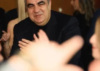 FOTO LAJM/ Festë me balerina, ç’është gjithë kjo EKSTAZË e Blendi Gonxhes teksa Rama s’di ku të fusë kokën?!