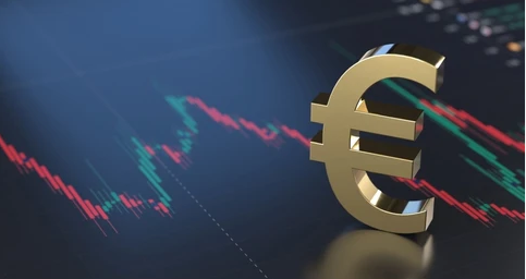 Kursi i Euros prek minimumin e ri historik, kap vlerën e 96.59 lekëve