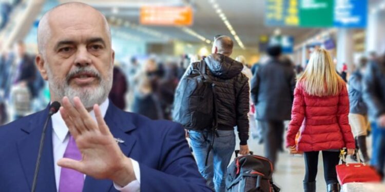 Emigrantët kthehen, por Shqipëria nuk i mban