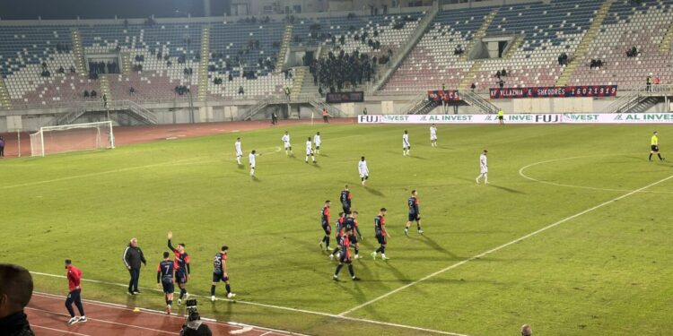 Vllaznia “harron” shijen e fitores, barazon ndaj Bylis