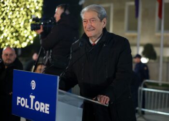Mbyllet protesta para Kryeministrisë! Berisha mesazh demokratëve: Të mbledhim sa më shumë mbështetës, kemi një javë kohë deri më 22 dhjetor