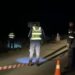 “Skoda” del nga rruga në Maliq/ Plagosen dy persona, mes tyre një fëmijë