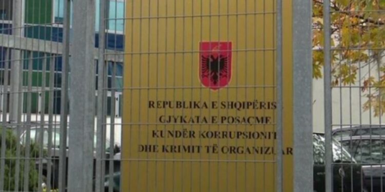 Shtyhet seanca gjyqësore ndaj të pandehurve të dosjes ‘Plumbi i artë’