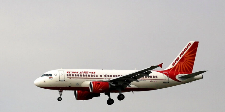 I zhdukur prej 13 vitesh, gjendet avioni Boeing 737/ DETAJE