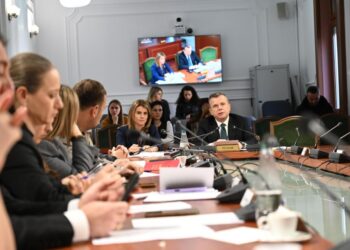Ligji “Për mbrojtjen nga diskriminimin”/ Balla: Pas 2020-s u shfaqën forma të reja, ligji mbyll boshllëqet për viktimat dhe ankimet