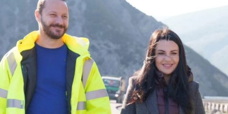 Zbardhen të tjera biseda mes Ballukut dhe Berberit, zv, kryeministrja: Mund të bëhet “ushtar”, është shumë i izoluar