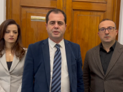 PD thirri Këshillin e Mandateve për heqjen e imunitetet të Ballukut, Peleshi u mbyll derën deputetëve