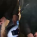 Protesta te Kryeministria/ Policia e Ramës i thyen këmbën qytetarit