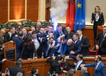 Kërkoi përjashtimin e 29 deputetëve, “zbutet” PS: Do ndëshkojmë vetëm 10 ligjvënës