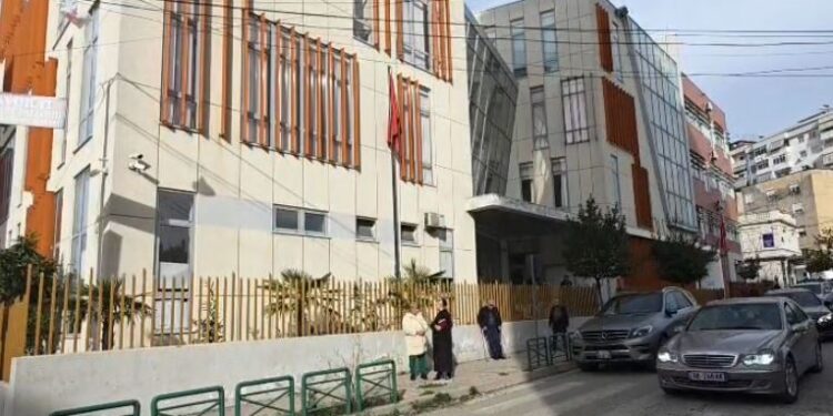 Metalurgjiku/ Dalin para gjykatës të arrestuarit, pritet të njihen me masën e sigurisë