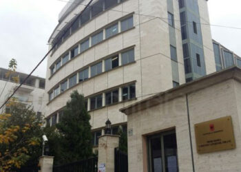 Trafikuan armë nga Kosova në Shqipëri, Prokuroria Tiranë dërgon në gjykim 8 shtetas shqiptarë dhe kosovarë