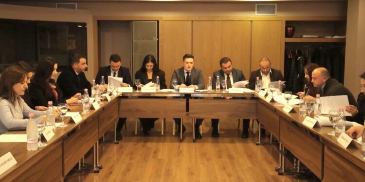 Themelohet Shoqata e Prokurorëve, Gëzim Spahiu zgjidhet kryetar