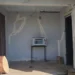 Tërmeti dhe shirat i dëmtuan banesën/ Familja në Gjirokastër në mëshirë të fatit, asnjë ndihmë nga shteti