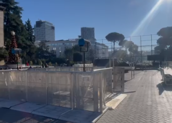 Protesta e PD-së/ Blindohet dera e Kryeministrisë, 1400 policë prezent