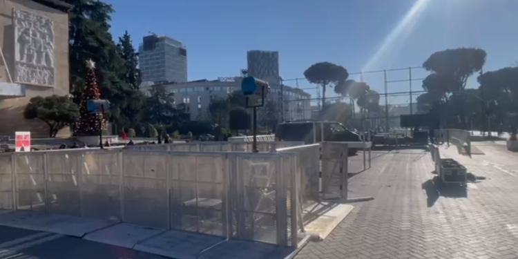 Protesta e PD-së/ Blindohet dera e Kryeministrisë, 1400 policë prezent
