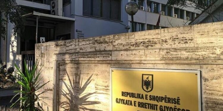 Protesta e opozitës/ Gjykata e Tiranës cakton masën “detyrim paraqitje” për 19 të arrestuarit