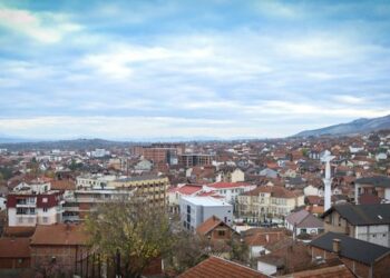 Fondet e Kosovës për Luginën e Preshevës ndezin përplasje politike