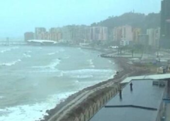 Moti i keq, anulohen lundrimet nga Saranda drejt Igumenicës dhe Korfuzit