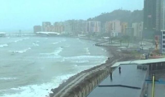 Moti i keq, anulohen lundrimet nga Saranda drejt Igumenicës dhe Korfuzit