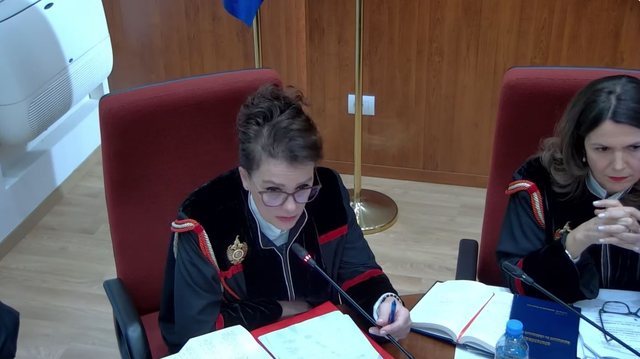 “E zbuloi prokurori”, gazetarja: Balluku ka tentuar të prishë hetimet