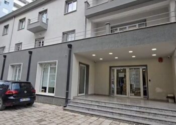 Mbërrin urdhri për zhvendosjen e dosjeve nga Kadastra e Vlorës drejt Tiranës