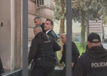 Kërkoi leje ta takonte në burg dhe kohë për t’u njohur me aktet, GjKKO rrëzon avokaten e Veliajt