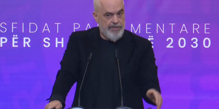 “Dështim i madh”/ Rama godet RTSH: Duhet të mbyllet!