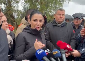 SPAK do ta arrestojë, Balluku ‘show’ në zonat e përmbytura