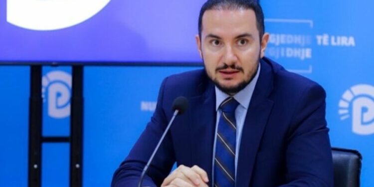 “Është shkatërruar meritokracia në PD, ka arrogancë si te PS”, Ervin Salianji: Demokratët nuk i pyet njeri