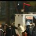 Lëndohet një person gjatë protestës së PD, merret nga autoambulanca