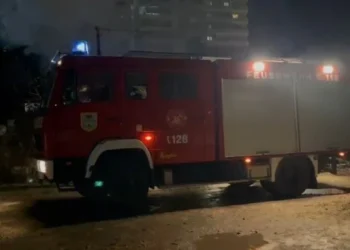 Digjet një banesë në Lushnjë, asfiksohet një 12-vjeçare