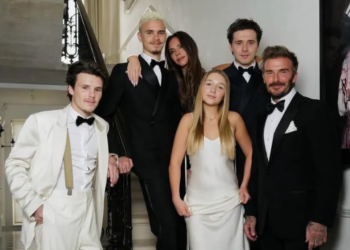 Pas ‘shpërthimit’ të Brooklyn, familja Beckham del për herë të parë në publik