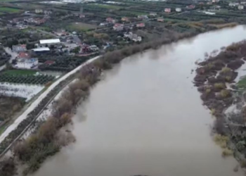 Vlora shpenzon 154 milionë për hidrovorin, por përmbytet çdo vit