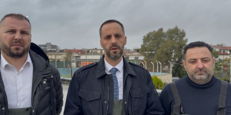 Vërshimi i ujit, Ministri i Drejtësisë në burgun e Durrësit: Situata nën kontroll, janë marrë masat për normalizimin e gjendjes