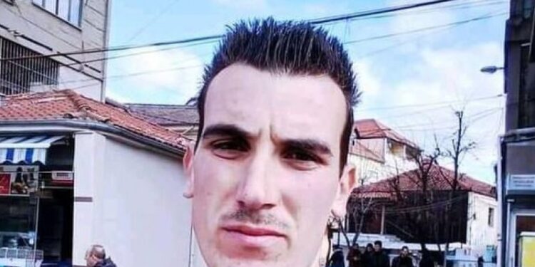 Babai i Martin Çeços flet pas lirimit të vrasësve të dyshuar: Do ta marr vetë hakun e djalit!
