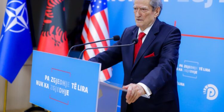 “Fati i Ramës përcaktohet nga Lubia, ka presion banditesk ndaj GJK”, Berisha: Balluku i ka kërkuar largimin e menjëhershëm të Spiropalit