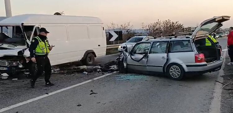 Aksident në Fushë Milot, 4 të plagosur, 2 prej tyre në gjendje të rëndë shëndetësore