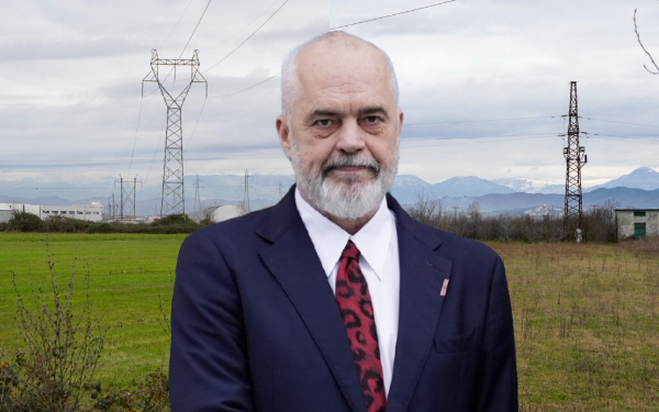 Bar dhe pellgje uji/ Panorama reale e parkut teknologjik imagjinar ”Durana”