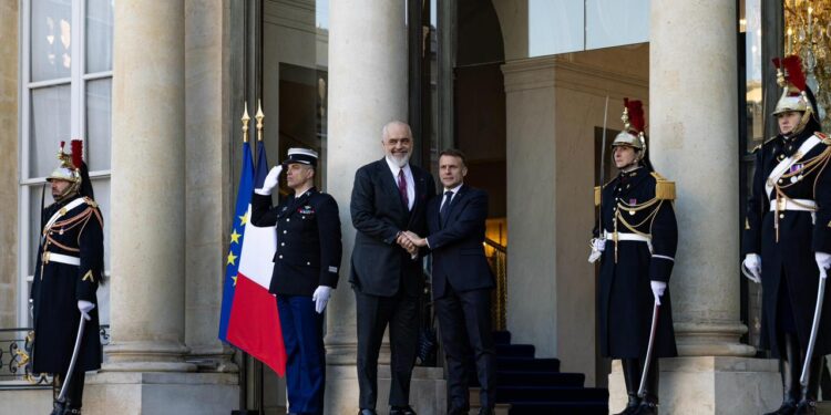 Samiti i aleatëve të Ukrainës, Rama pritet nga Macron pallatin presidencial në Paris