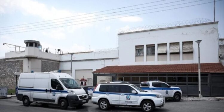 Vrasja e Jani Aliajt dhe plagosja e një tjetër shqiptari, Policia aksion te burgu i Koridhalosit