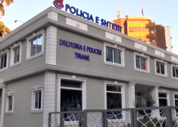 Ishte larguar nga banesa, gjendet i pajetë 42-vjeçari në Tiranë, ja për çfarë dyshohet