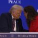 ‘Kokë më kokë’ me Donald Trump, Vjosa Osmani firmos marrëveshjen në Davos