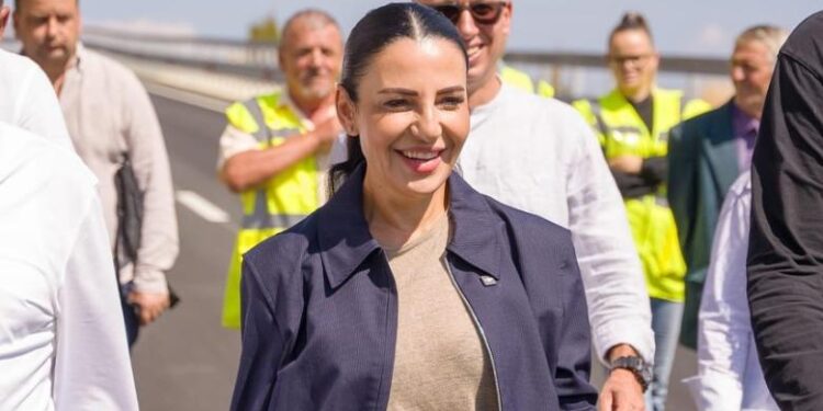Milionat për Lulzim Kapllanajn nxjerrin në dritë një tjetër aferë dhe lidhje të dyshuar klienteliste të Belinda Ballukut