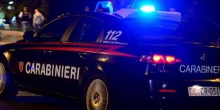 E rëndë në Itali, djali vret nënën e moshuar dhe e varros në pyll, arrestohet