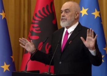 Pezullimi i Ballukut/ Rama: Gjyqësori po rrezikon të gjymtojë aftësinë e pushtetit ekzekutiv dhe legjislativ