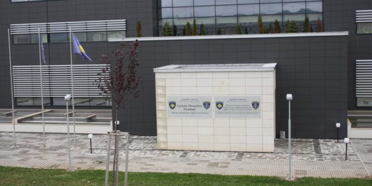 Vrau partneren nga Argjentina, dënohet me 18 vite burg kosovari